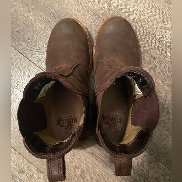 Kodiak Waterproof Chelsea Leather Boots | 5W - Picture 4 of 5